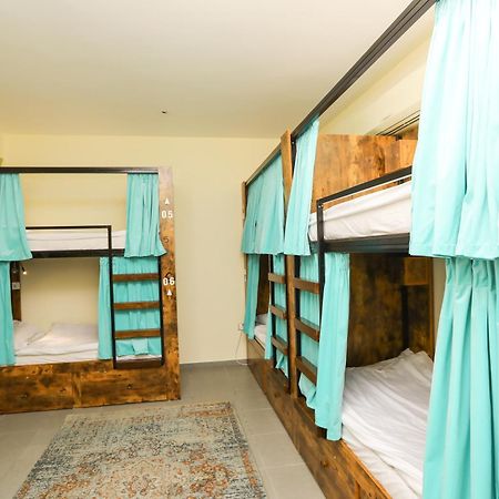 The Villa Hostel - By Lunar Abu Dhabi Eksteriør bilde