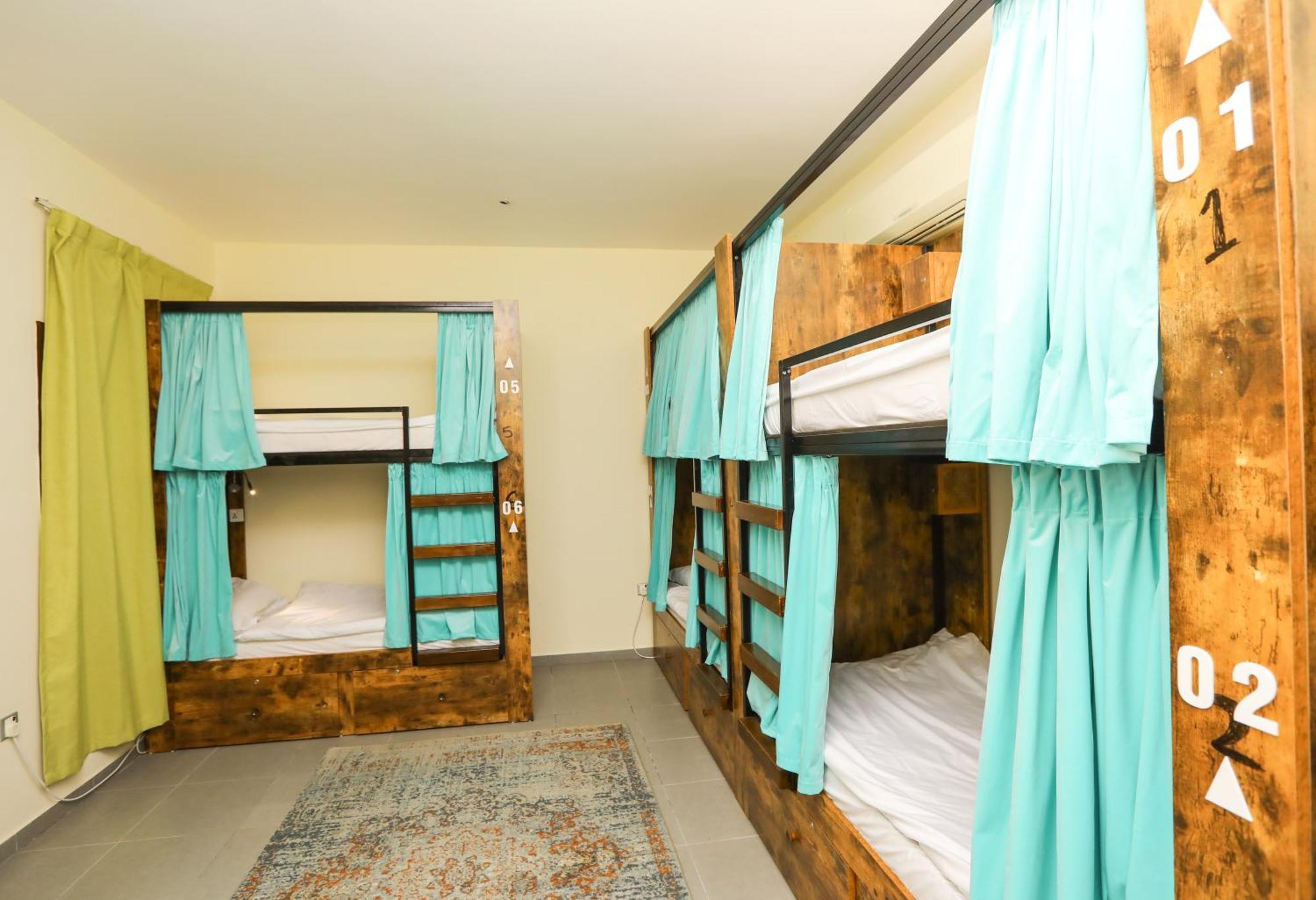 The Villa Hostel - By Lunar Abu Dhabi Eksteriør bilde